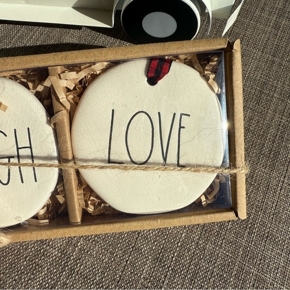 NEW 3 Pc SET Rae Dunno Adorable White Ceramic Ornaments - LIVE - LOVE - LAUGH - Picture 6 of 8
